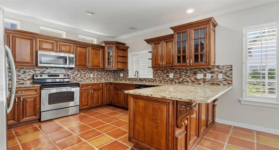 3710 LEONA STREET, TAMPA, Florida 33629, 3 Bedrooms Bedrooms, 0 ,3 BathroomsBathrooms,Residential,For Sale,LEONA,0,MFRTB8532124